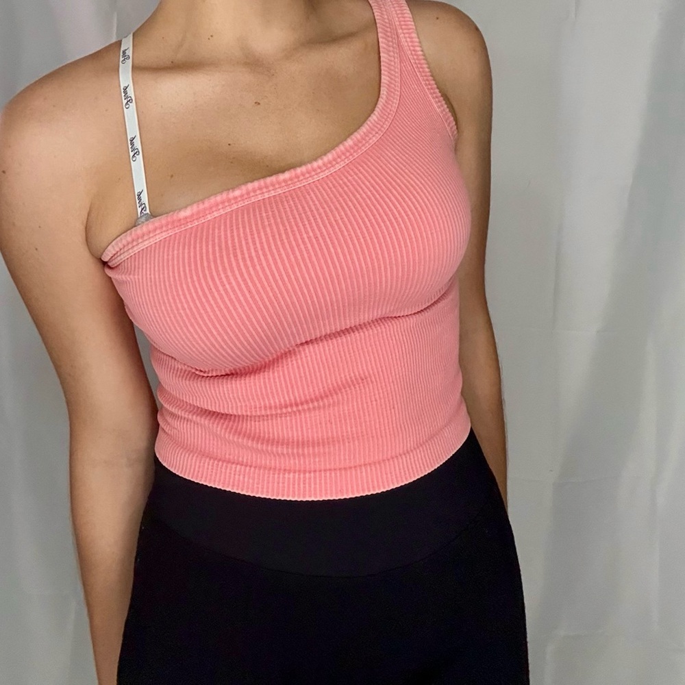 One-Shoulder Pink Ribbed Top - Picture 2 of 9
